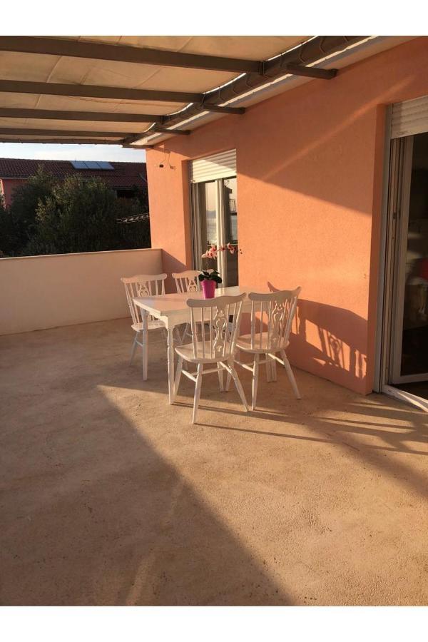 Beach Front Paradise Apartment Sukošan エクステリア 写真